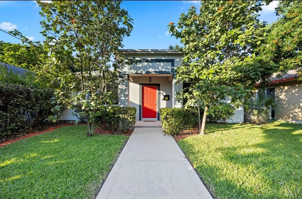 Unit for sale at 325 NE 34th Street, Oakland Park, FL 33334