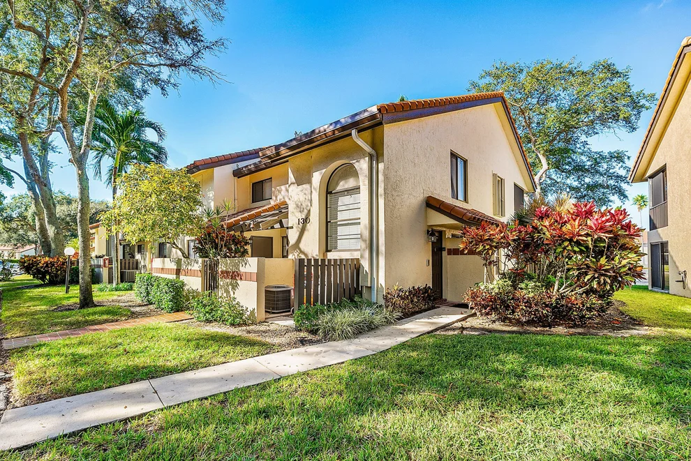 Unit for sale at 10423 S Circle Lake Drive, Boynton Beach, FL 33437
