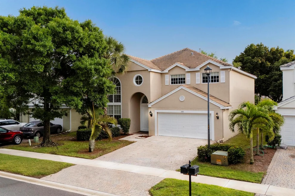 Unit for sale at 288 Kensington Way, Royal Palm Beach, FL 33414