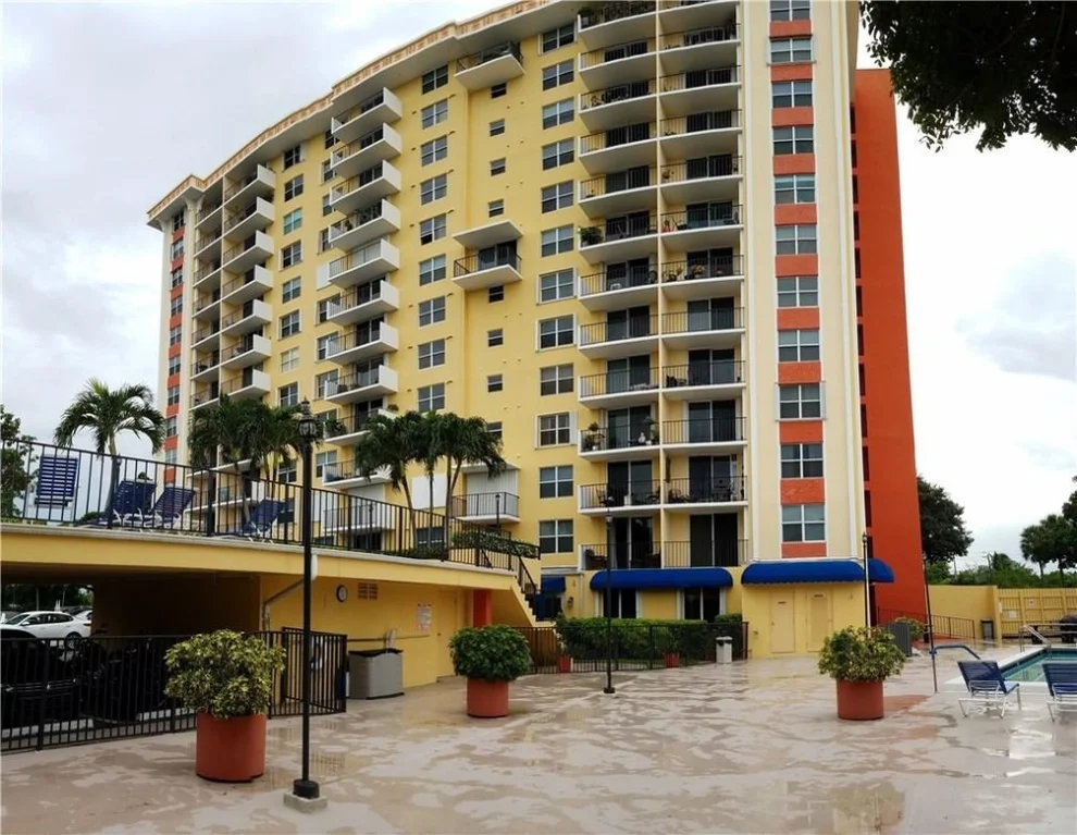 Unit for sale at 1800 N Andrews Avenue, Fort Lauderdale, FL 33311
