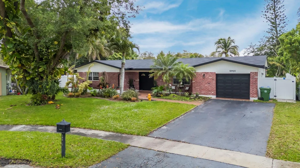 Unit for sale at 10920 NW 15th Street, Pembroke Pines, FL 33026
