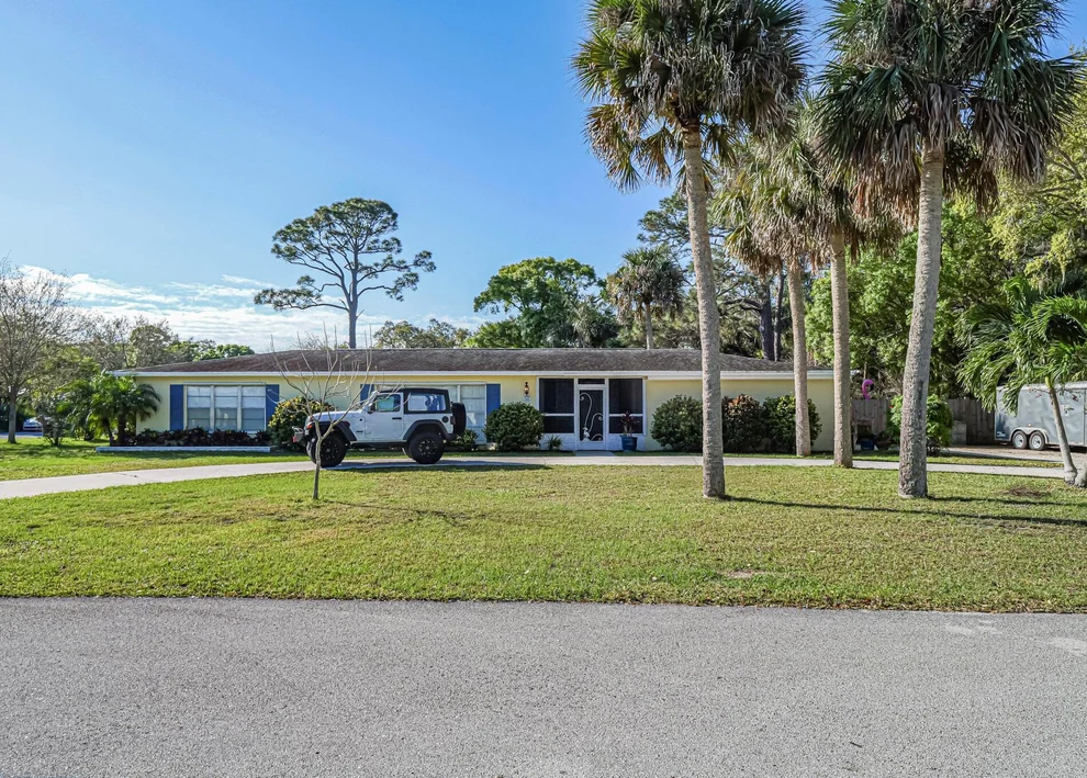 Unit for sale at 2845 Tropical Avenue, Vero Beach, FL 32960