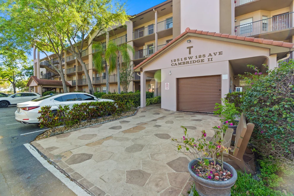 Unit for sale at 1251 SW 125th Avenue, Pembroke Pines, FL 33027