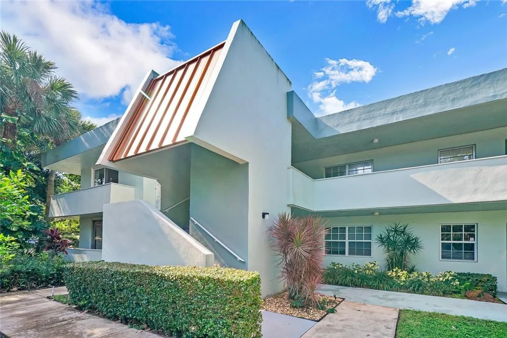 Unit for sale at 933 Cypress Grove Drive, Pompano Beach, FL 33069