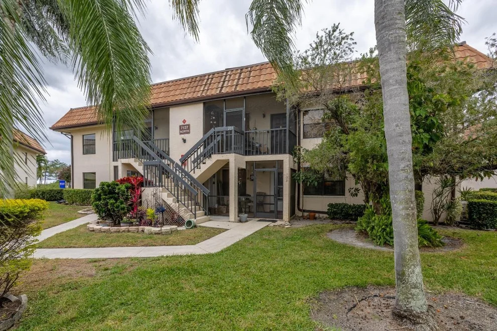 Unit for sale at 7137 Golf Colony Court, Lake Worth, FL 33467