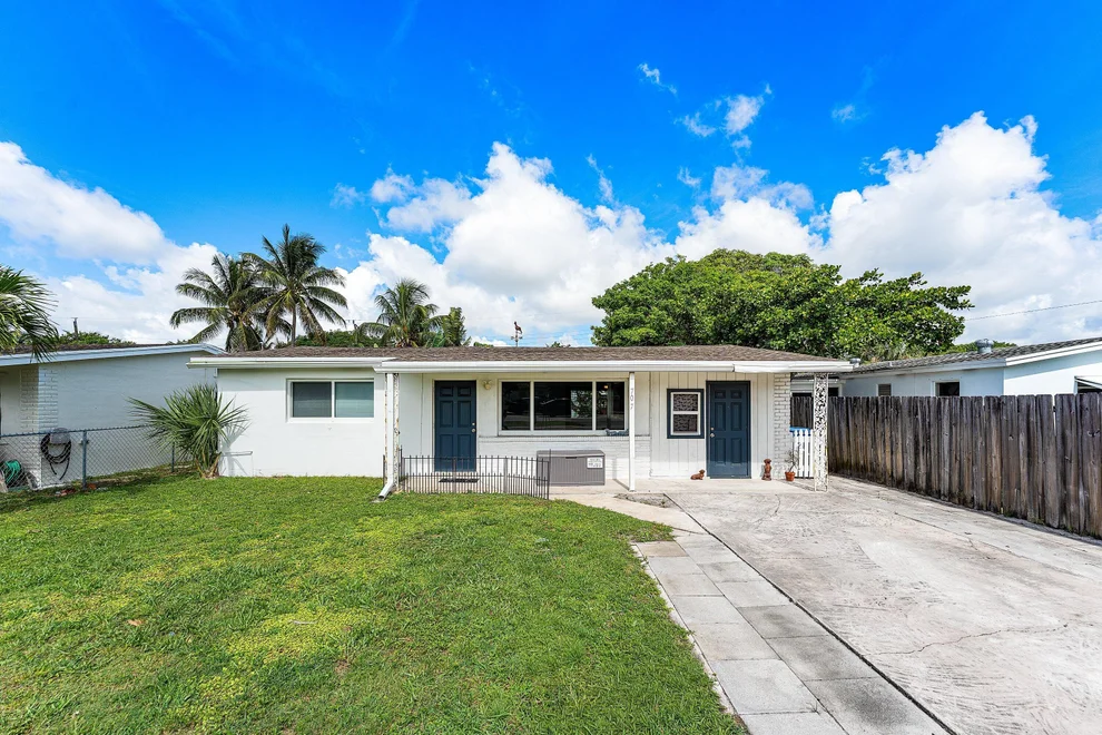 Unit for sale at 707 S Broadway, Lantana, FL 33462