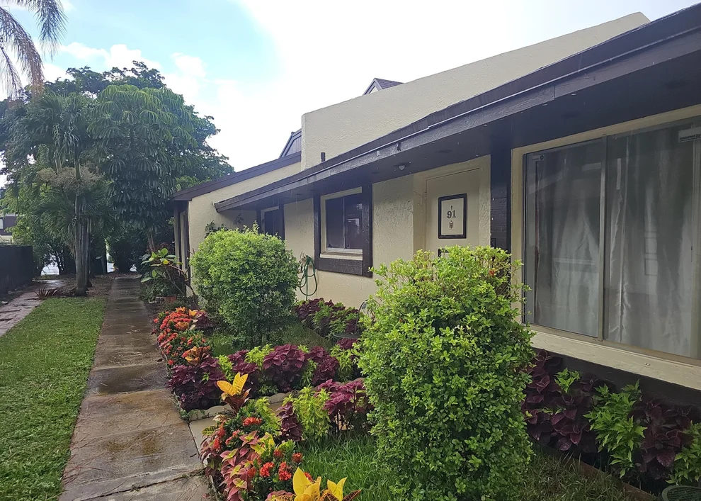 Unit for sale at 5324 Bosque Lane, West Palm Beach, FL 33415