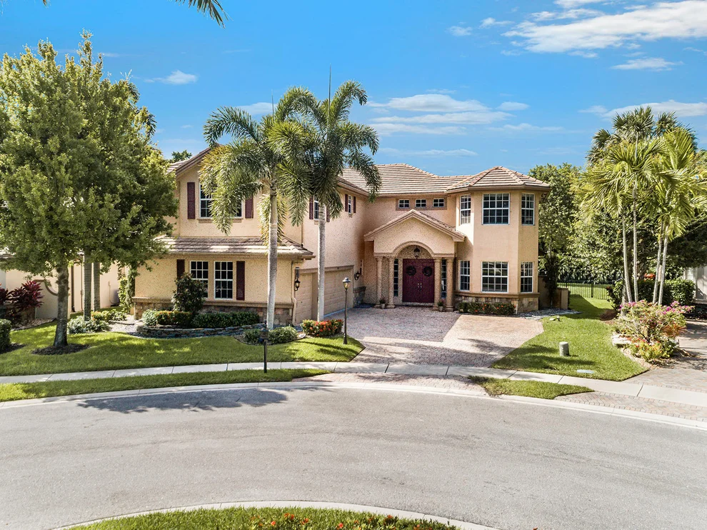 Unit for sale at 10305 Trianon Place, Wellington, FL 33449