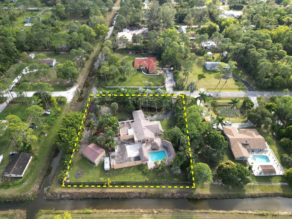 Unit for sale at 13659 51st Place N, The Acreage, FL 33411