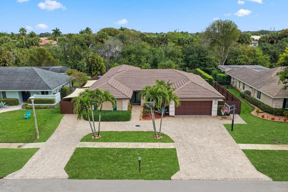 Unit for sale at 20984 Shady Vista Lane, Boca Raton, FL 33428