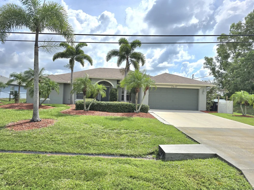 Unit for sale at 5237 NW Milner Drive, Port St Lucie, FL 34983