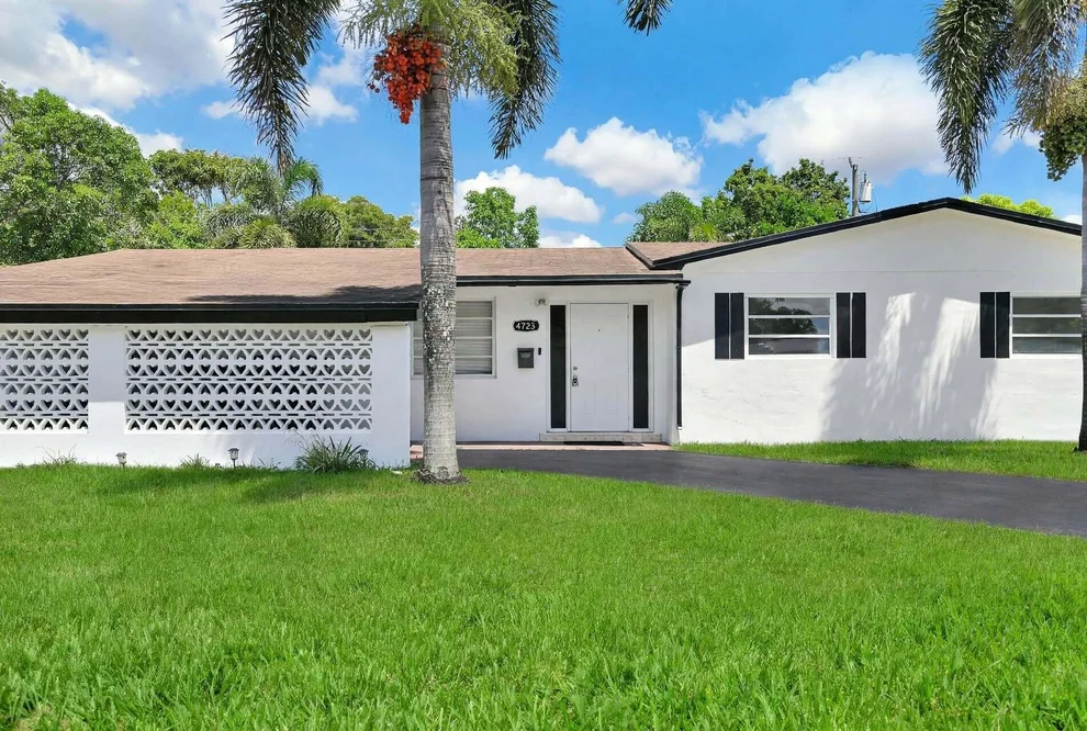 Unit for sale at 4723 NW 4TH Street, Plantation, FL 33317