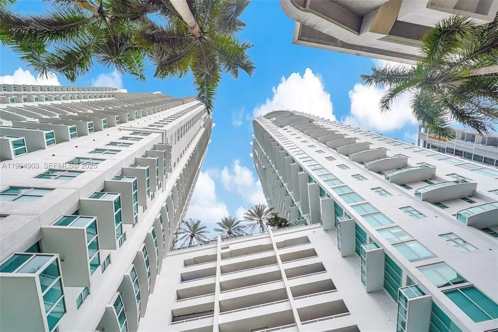 Unit for sale at 41 SE 5th Street, Miami, FL 33131