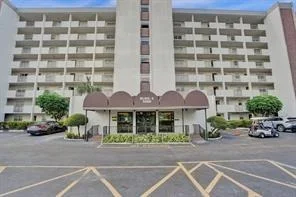 Unit for sale at 5860 NW 44th Street, Lauderhill, FL 33319