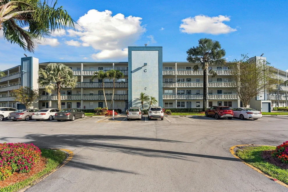 Unit for sale at 1047 Lincoln C, Boca Raton, FL 33434