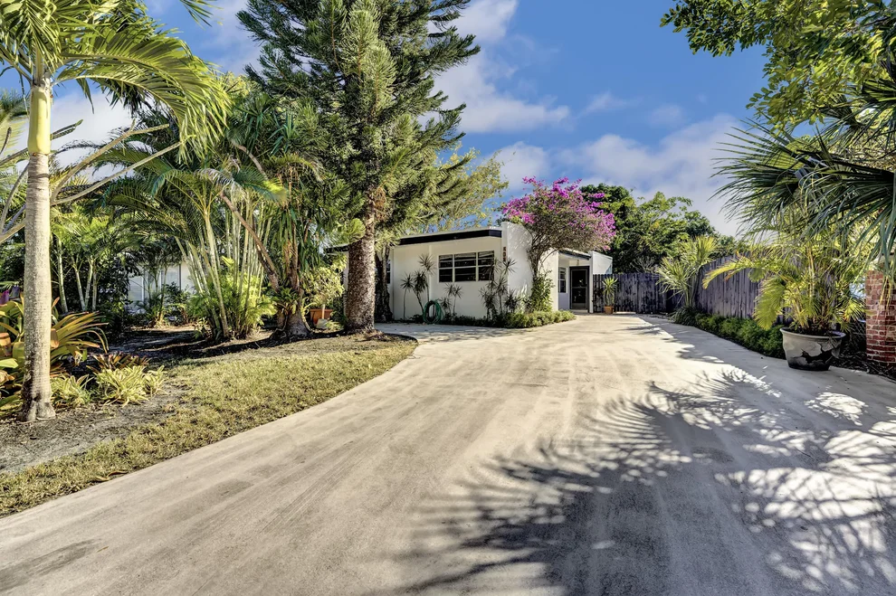 Unit for sale at 408 Lancaster Rd., Boca Raton, FL 33487