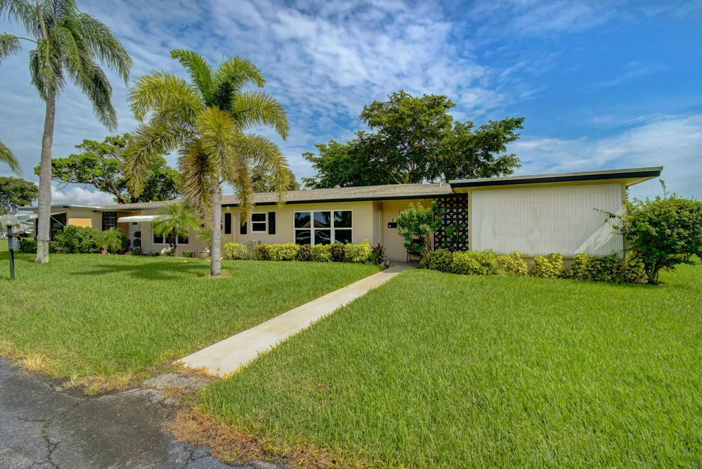 Unit for sale at 1027 South Drive, Delray Beach, FL 33445