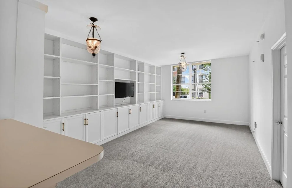 Unit for sale at 630 S Sapodilla Avenue, West Palm Beach, FL 33401