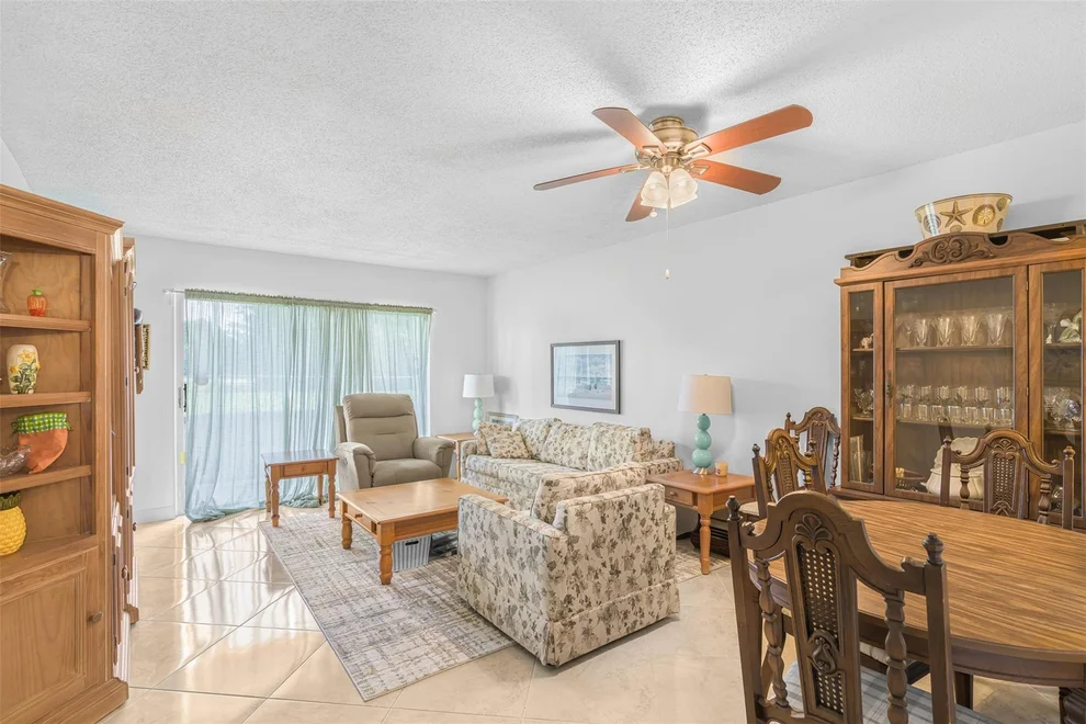 Unit for sale at 5100 SW 90th Avenue, Cooper City, FL 33328