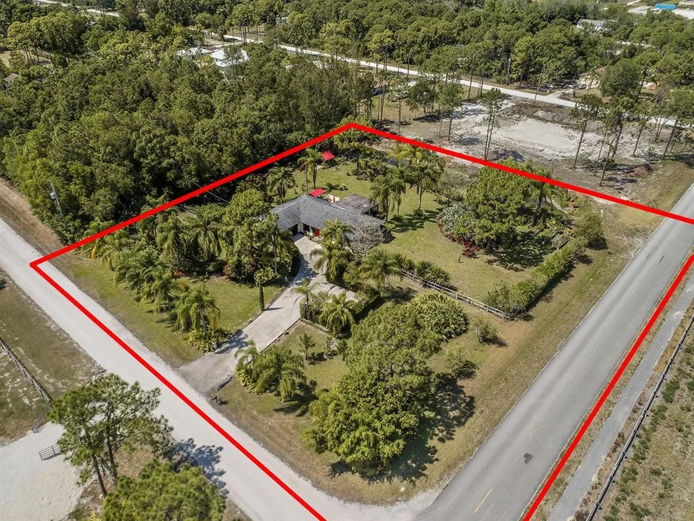 Unit for sale at 17035 N 47th Court, Loxahatchee, FL 33470