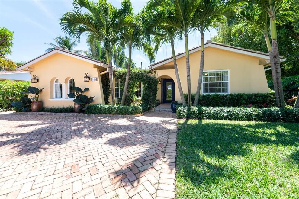 Unit for sale at 240 Sunset Road, West Palm Beach, FL 33401