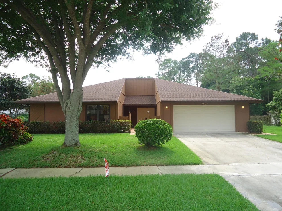 Unit for sale at 14215 Greentree Drive, Wellington, FL 33414