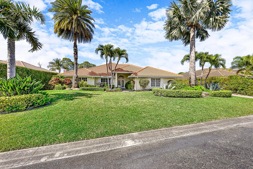 Unit for sale at 8270 SE Sanctuary Drive, Hobe Sound, FL 33455