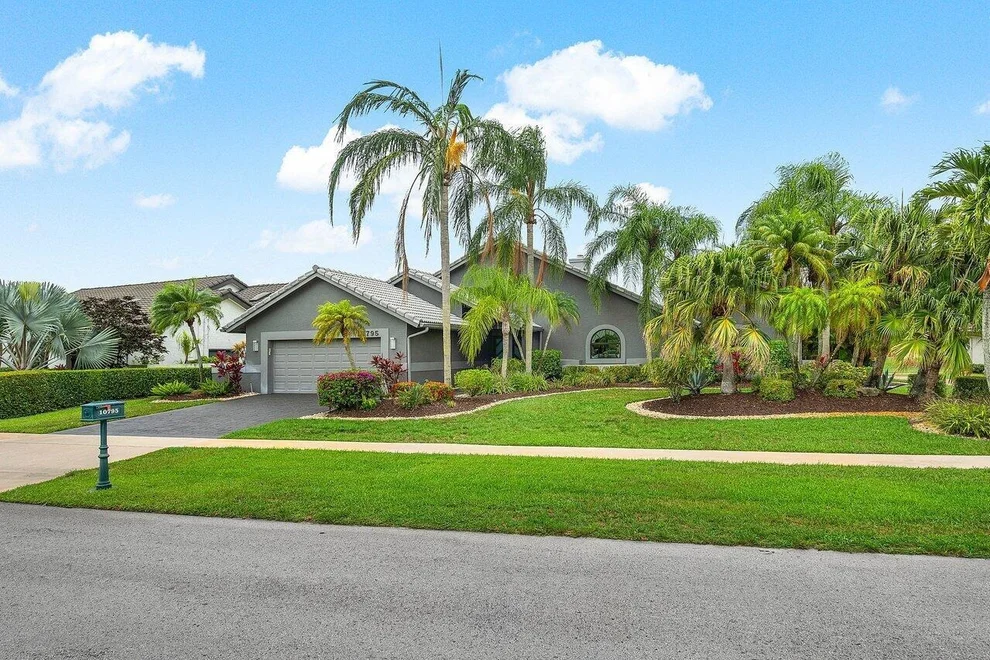 Unit for sale at 10795 Boca Woods Lane, Boca Raton, FL 33428