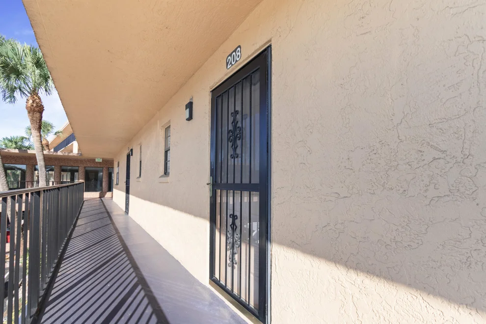 Unit for sale at 9370 SW 8th Street, Boca Raton, FL 33428
