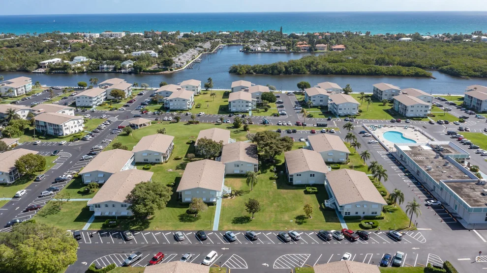 Unit for sale at 740 Horizons W, Boynton Beach, FL 33435