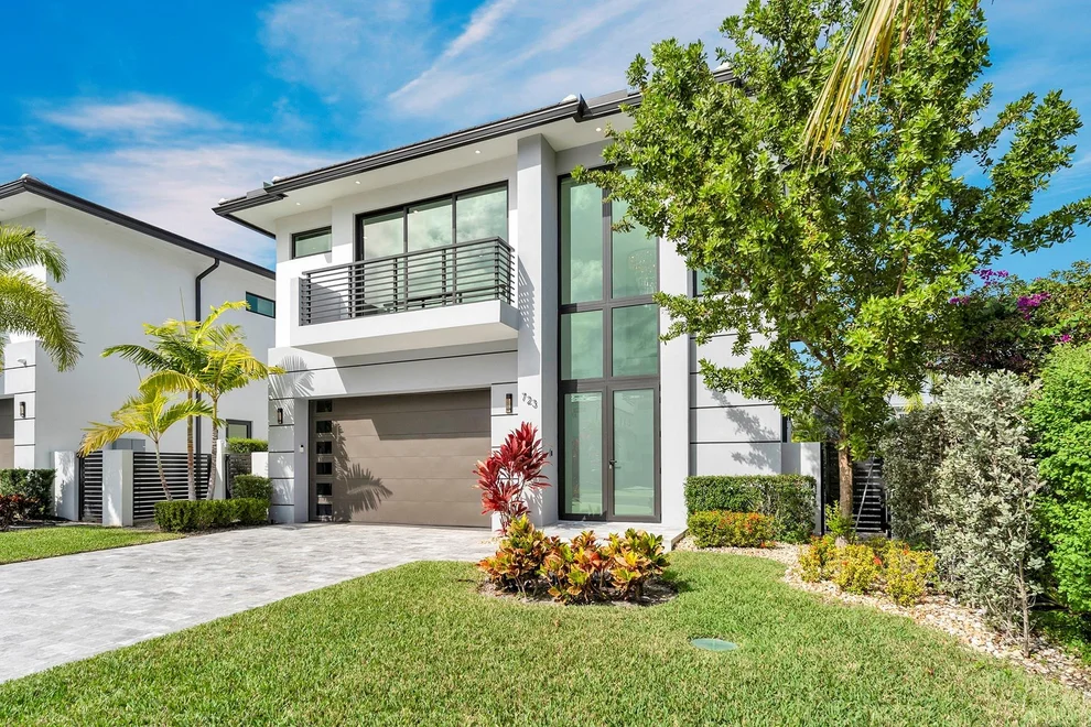 Unit for sale at 723 S Lake Avenue, Delray Beach, FL 33483