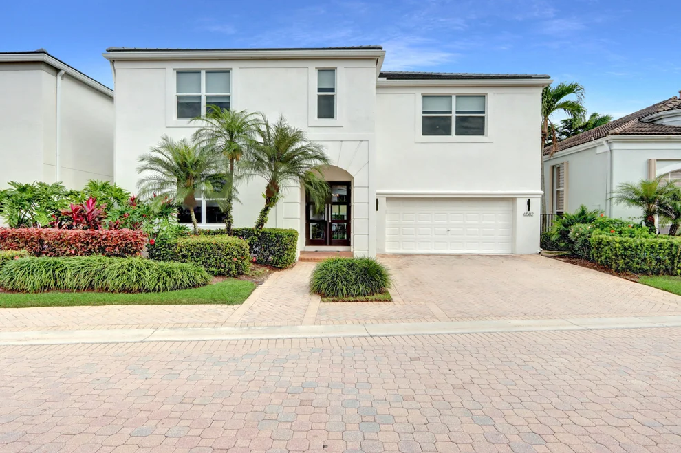 Unit for sale at 6582 NW 42nd Way, Boca Raton, FL 33496