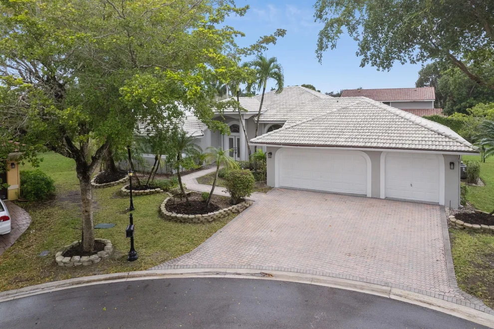 Unit for sale at 5965 NW 99th Way, Parkland, FL 33076