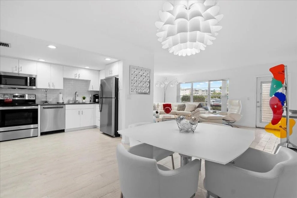 Unit for sale at 104 Wellington B, West Palm Beach, FL 33417