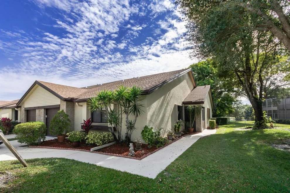 Unit for sale at 206 Meander Circle, Royal Palm Beach, FL 33411