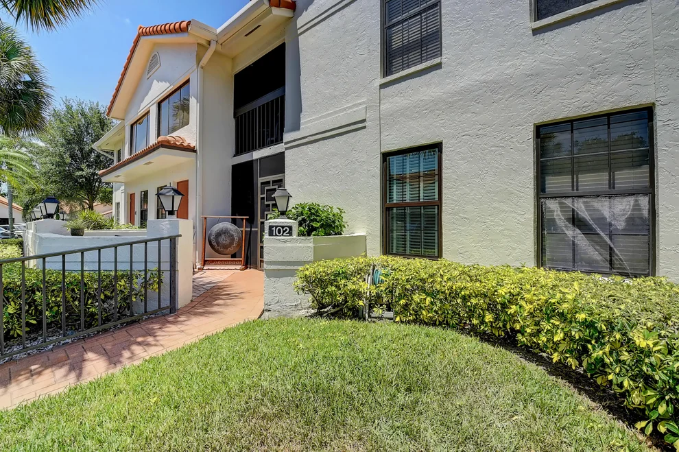 Unit for sale at 9729 Sills Drive E, Boynton Beach, FL 33437
