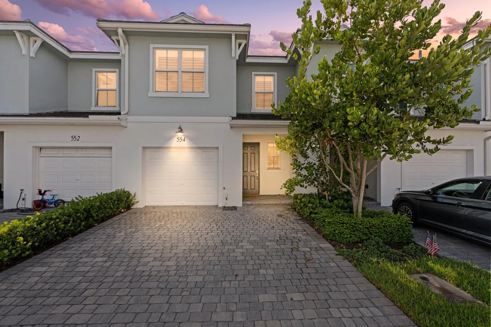 Unit for sale at 554 Parsons Way, Deerfield Beach, FL 33442