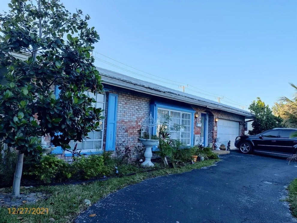 Unit for sale at 5951 NE 18th Terrace, Fort Lauderdale, FL 33308