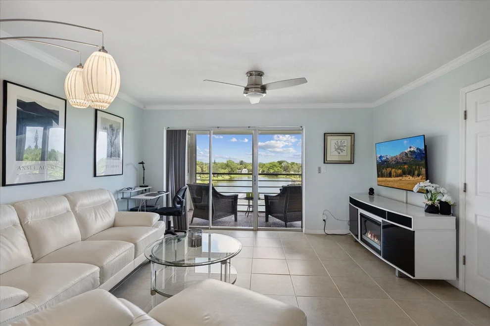 Unit for sale at 225 Bonnie Boulevard, Palm Springs, FL 33461