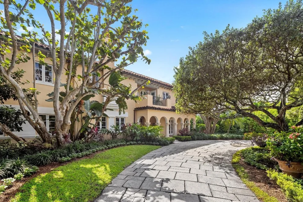 Unit for sale at 124 Brazilian Avenue, Palm Beach, FL 33480