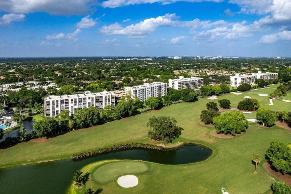 Unit for sale at 6562 Boca Del Mar Drive, Boca Raton, FL 33433