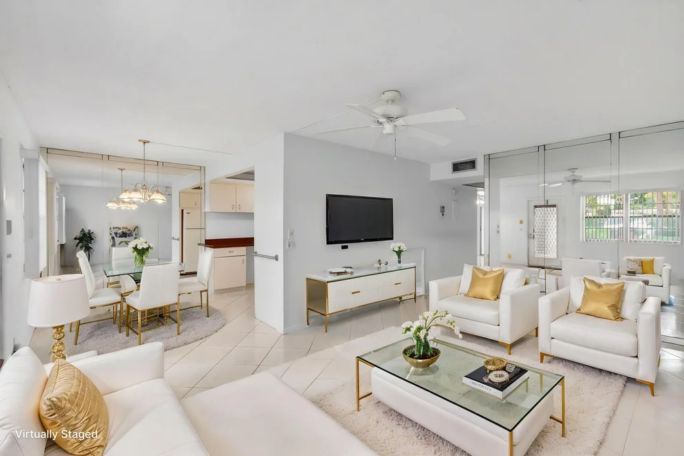 Unit for sale at 1009 Hythe A, Boca Raton, FL 33434