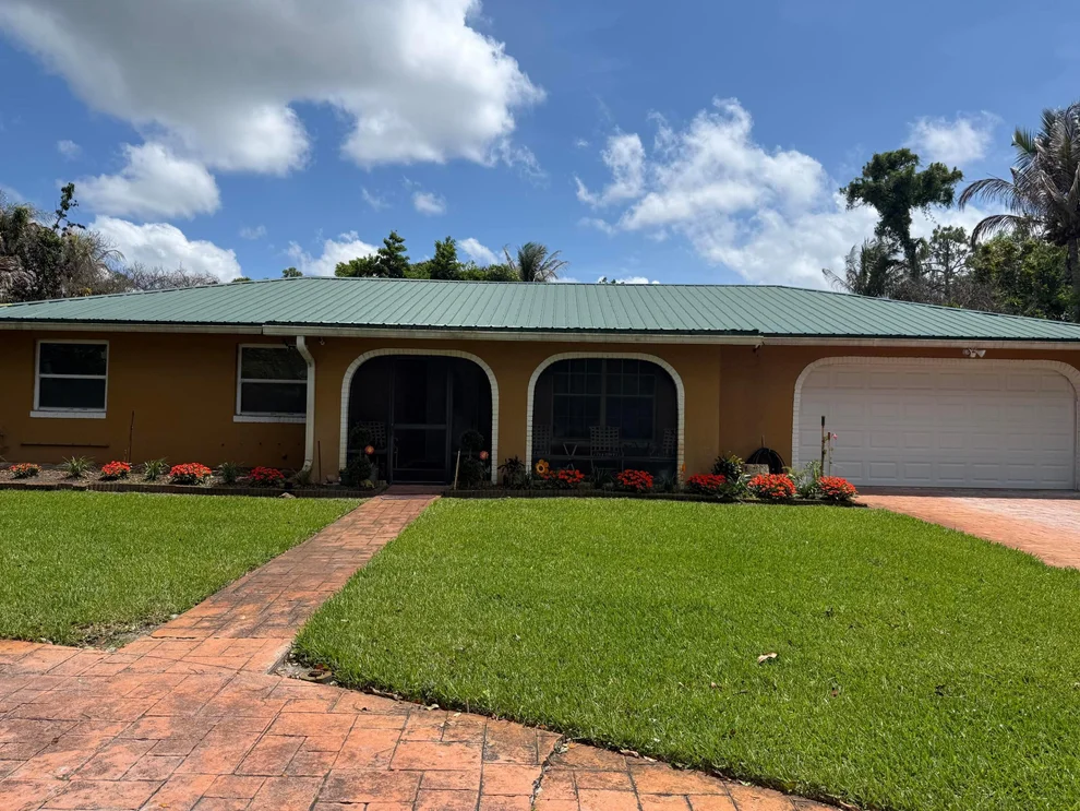 Unit for sale at 16700 E Alan Black Boulevard E, The Acreage, FL 33470