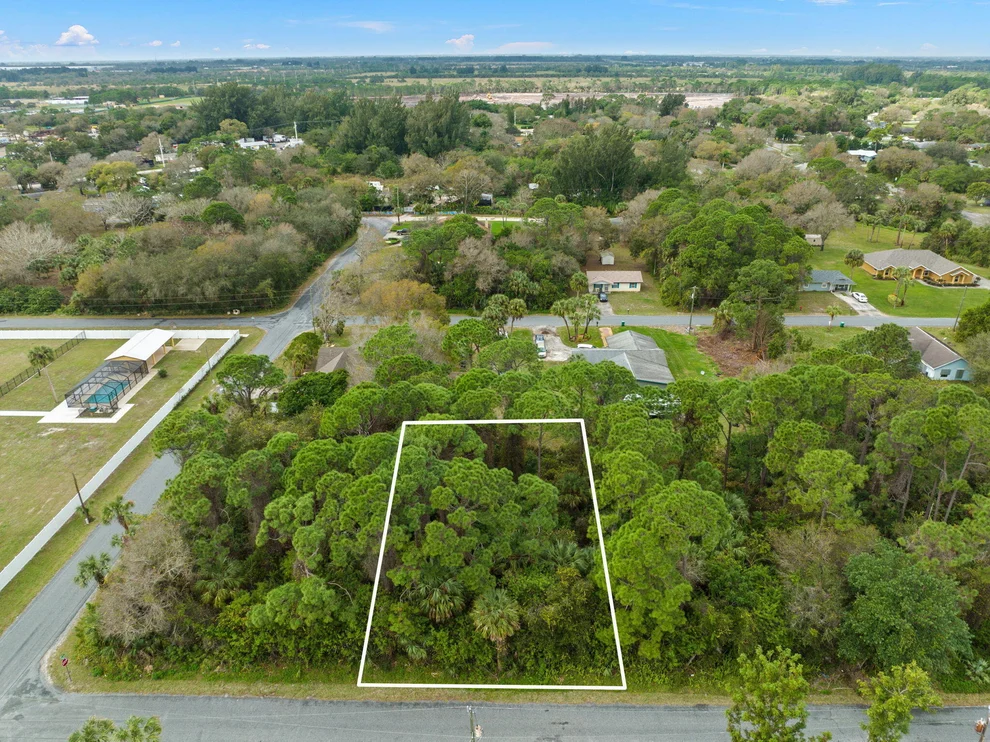 Unit for sale at 1603 N 43rd N Street, Fort Pierce, FL 34950