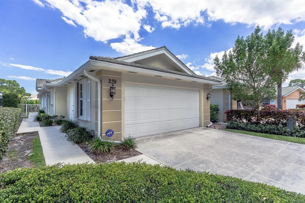 Unit for sale at 239 Brier Circle, Jupiter, FL 33458