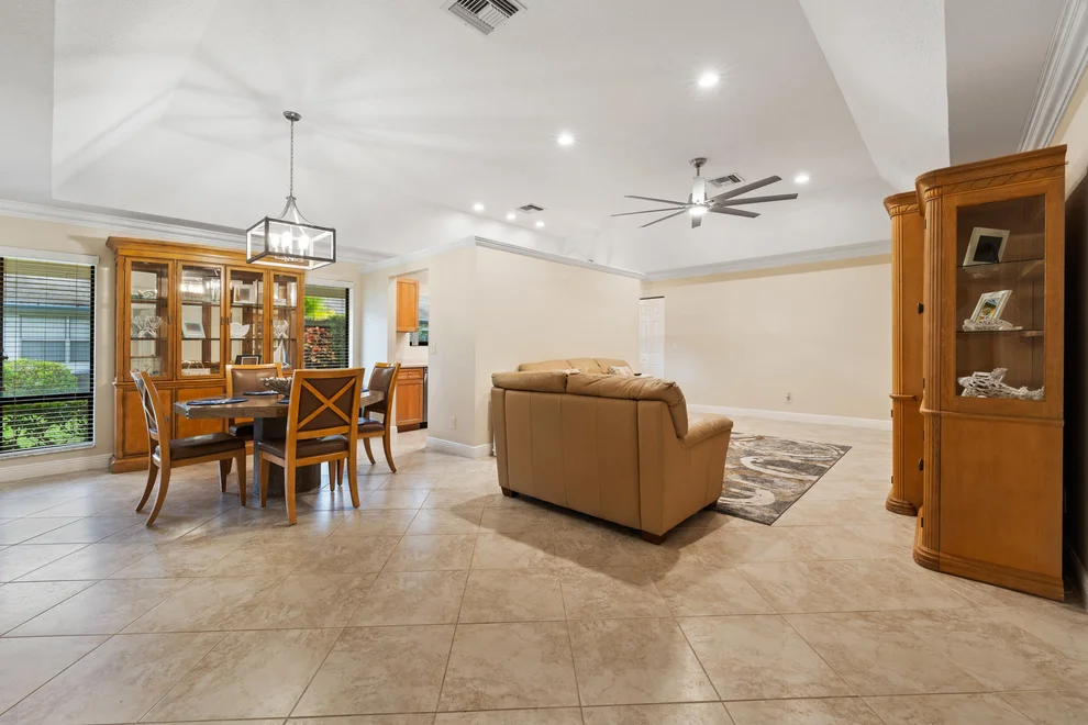 Unit for sale at 109 Half Moon Circle, Jupiter, FL 33458
