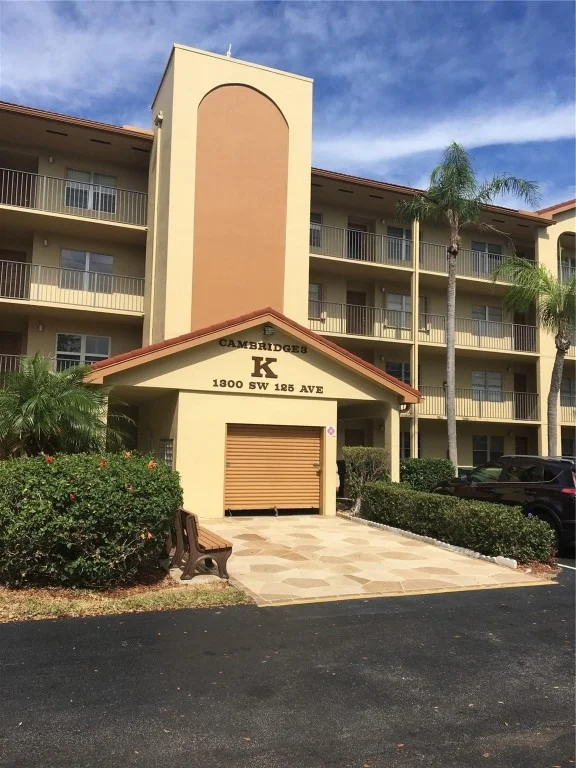 Unit for sale at 1300 SW 125th Avenue, Pembroke Pines, FL 33027