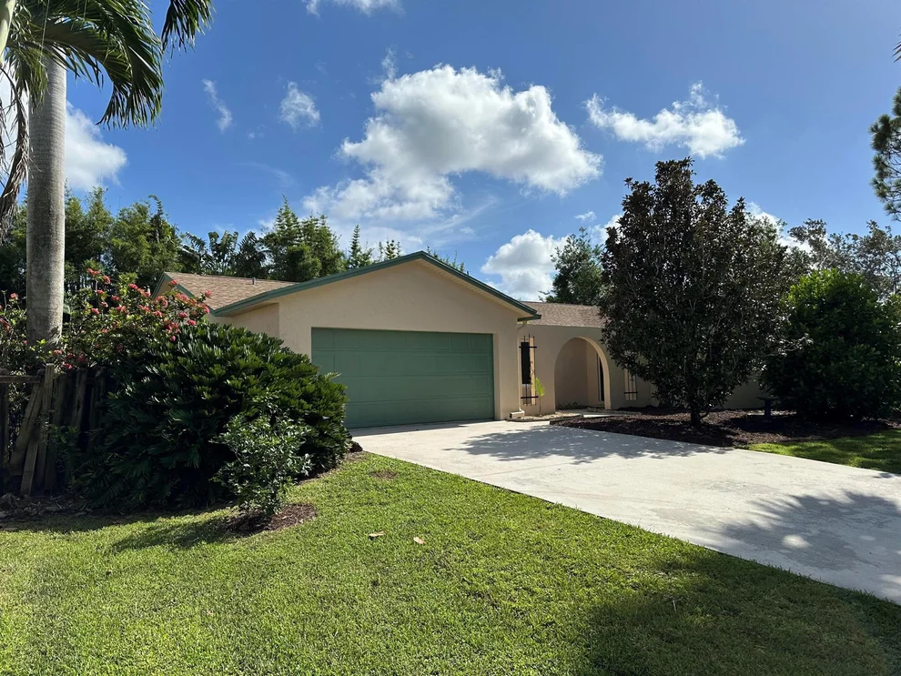 Unit for sale at 44 W Cypress Road, Lake Worth, FL 33467