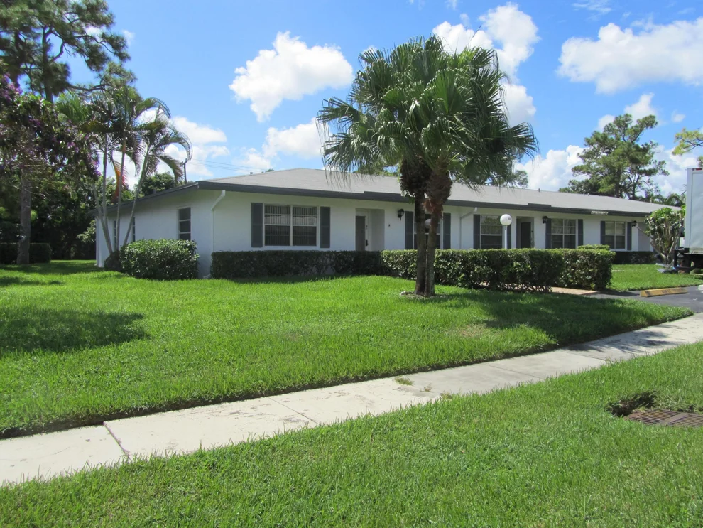 Unit for sale at 5368 Privet Place, Delray Beach, FL 33484