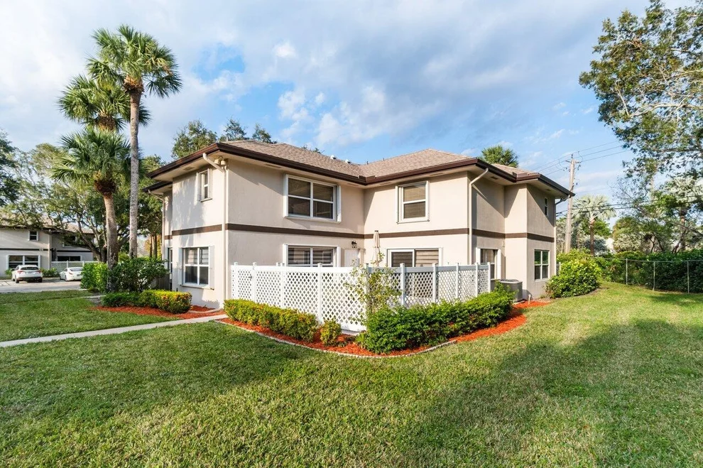 Unit for sale at 2 Amherst Court, Royal Palm Beach, FL 33411
